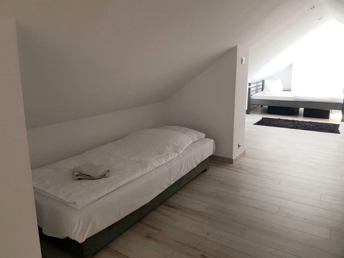 Apartament Przy Wiezy シフィノウイシチェ エクステリア 写真