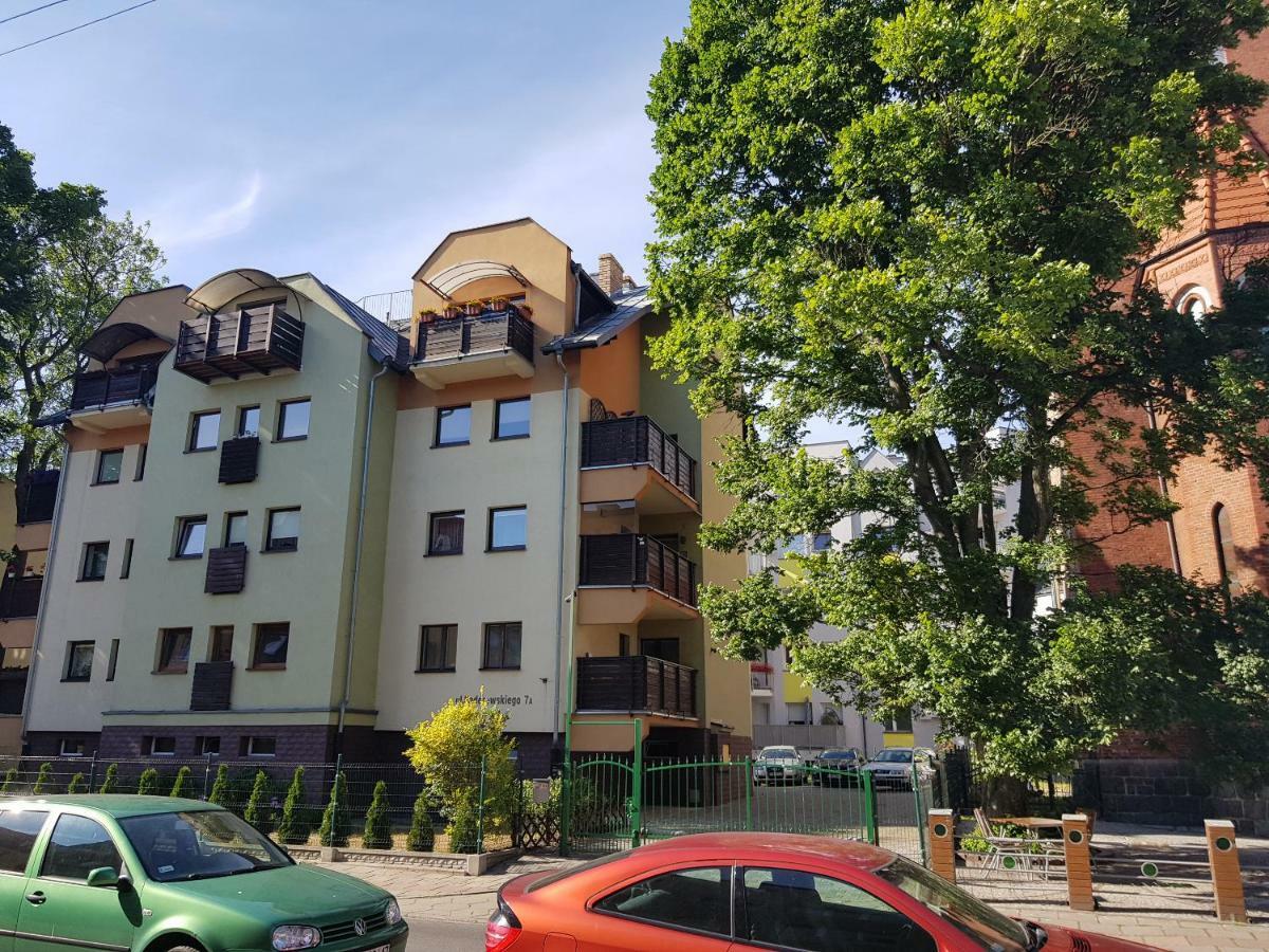 Apartament Przy Wiezy シフィノウイシチェ エクステリア 写真
